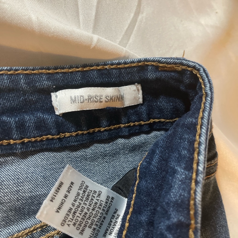 True Craft Mid Rise Skinny Jeans Size 3 Distressed Medium Wash Stretch Denim - Picture 10 of 14